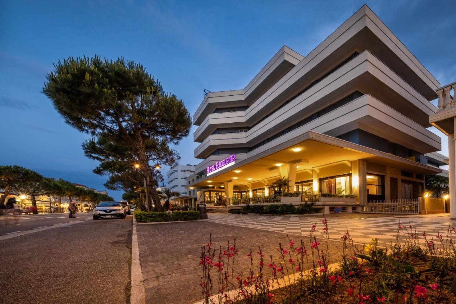 Hotel Excelsior Cesenatico Exterior foto