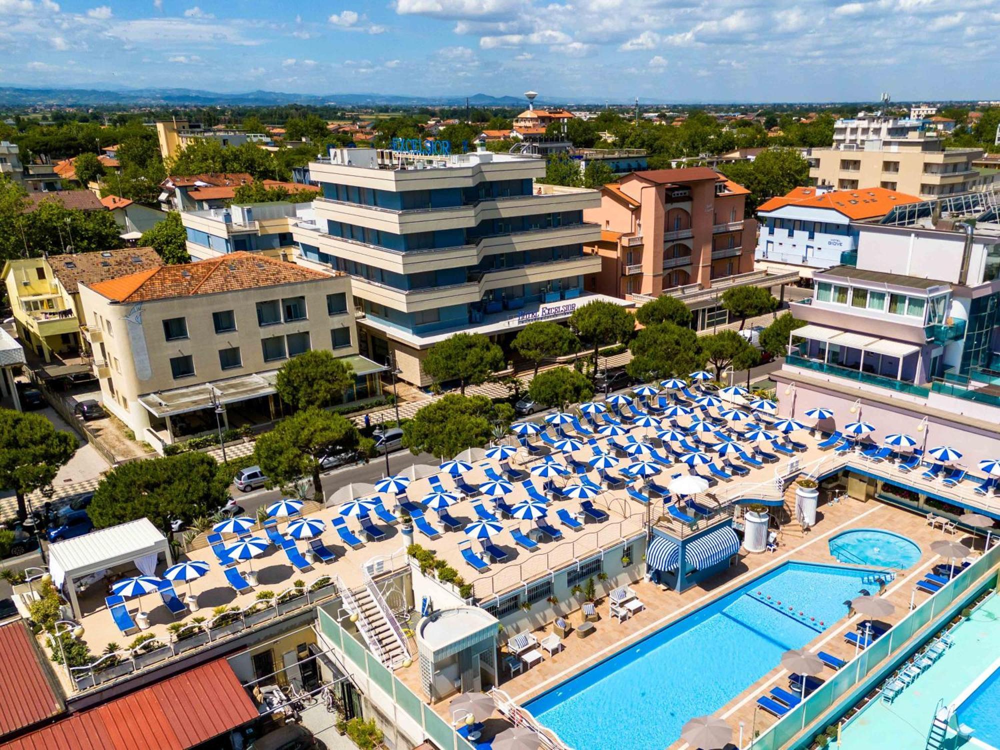 Hotel Excelsior Cesenatico Exterior foto